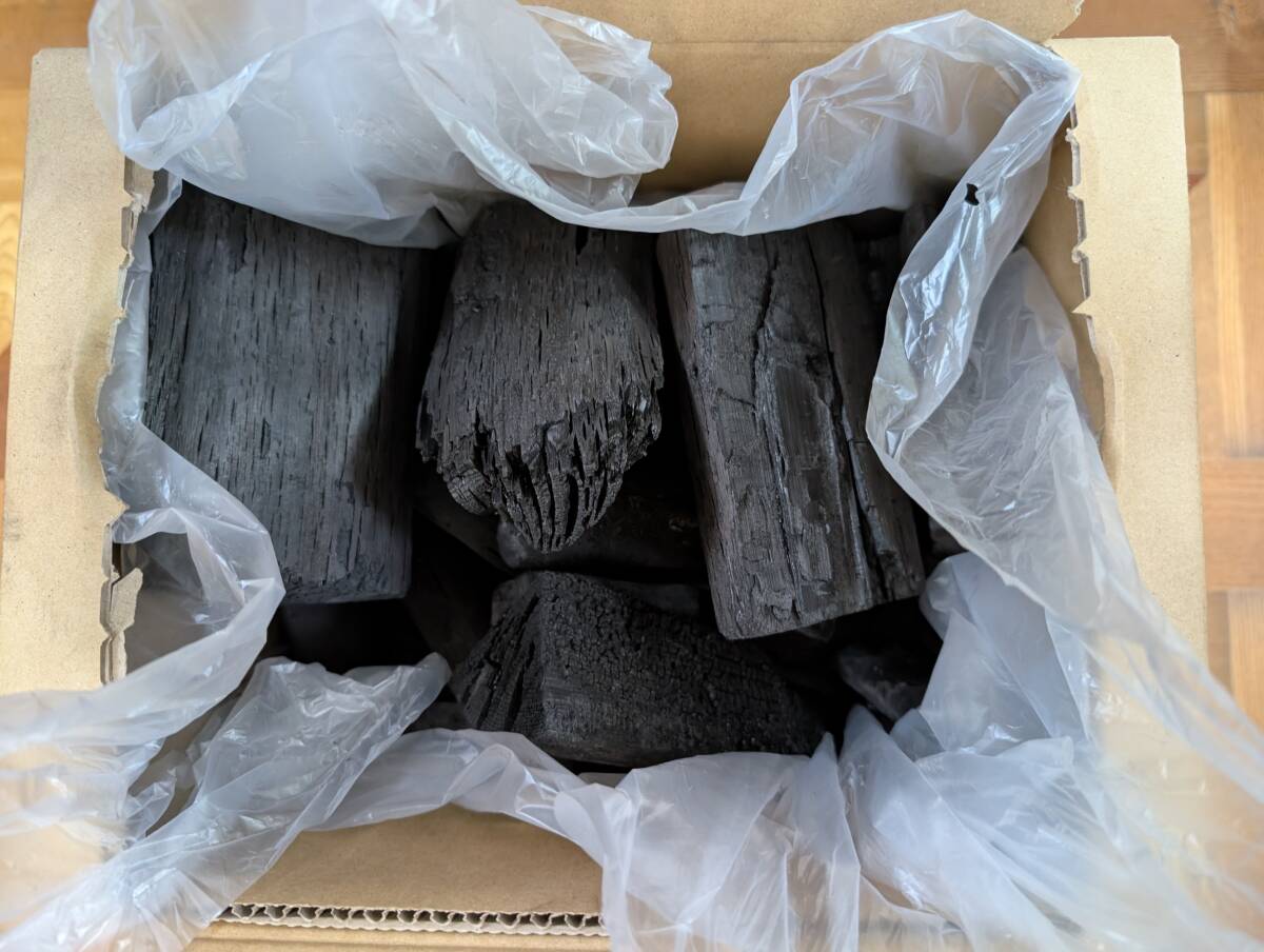 木炭　4.8㎏　キャンプ　アウトドア　バーベキュー　暖炉　燃料　焼肉業務　消臭効果　