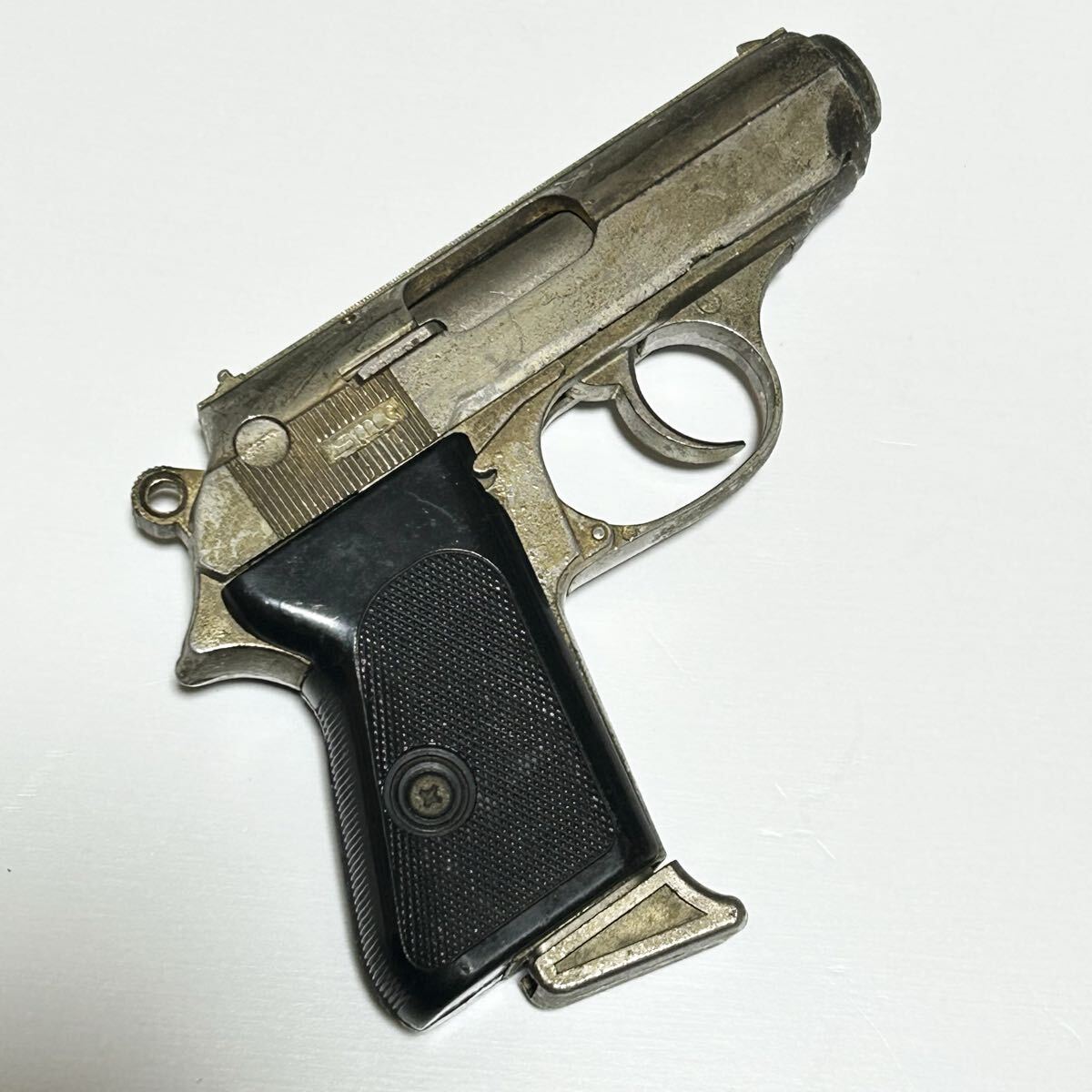 SUZUKI スズキ 金属製 モデルガン ワルサー PPK タニオアクション SMG
