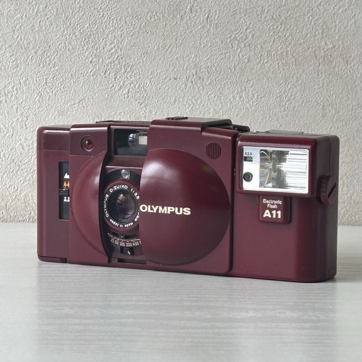 OLYMPUS XA2 コンパクトフィルムカメラ フラッシュA11 レッド 現状品