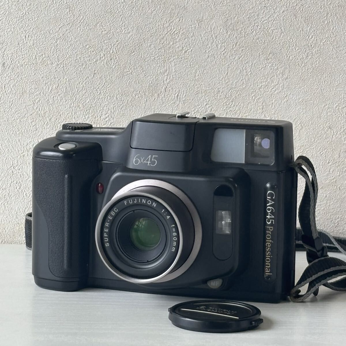 FUJIFILM GA645 Professional 中判フィルムカメラ SUPER-EBC FUJINON 1:4 f=60mm 富士フイルム 