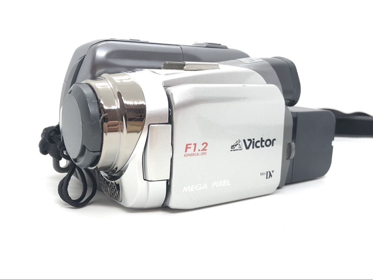三269 Victor ビクター ビデオカメラ　mega pixel メガ ピクセル　GR-DF590-S f3.0-45mm 2005年　 デジタルビデオカメラ　動作未確認(T)