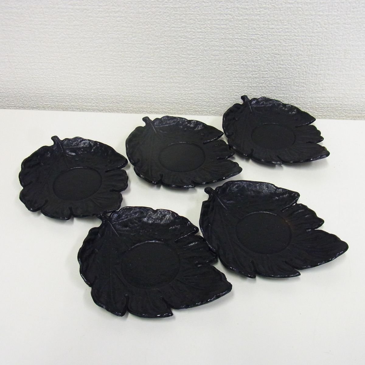 T026-N46-557 南部 岩鋳 小皿 縦約12㎝ 横約9.6㎝ アンティーク 現状品②