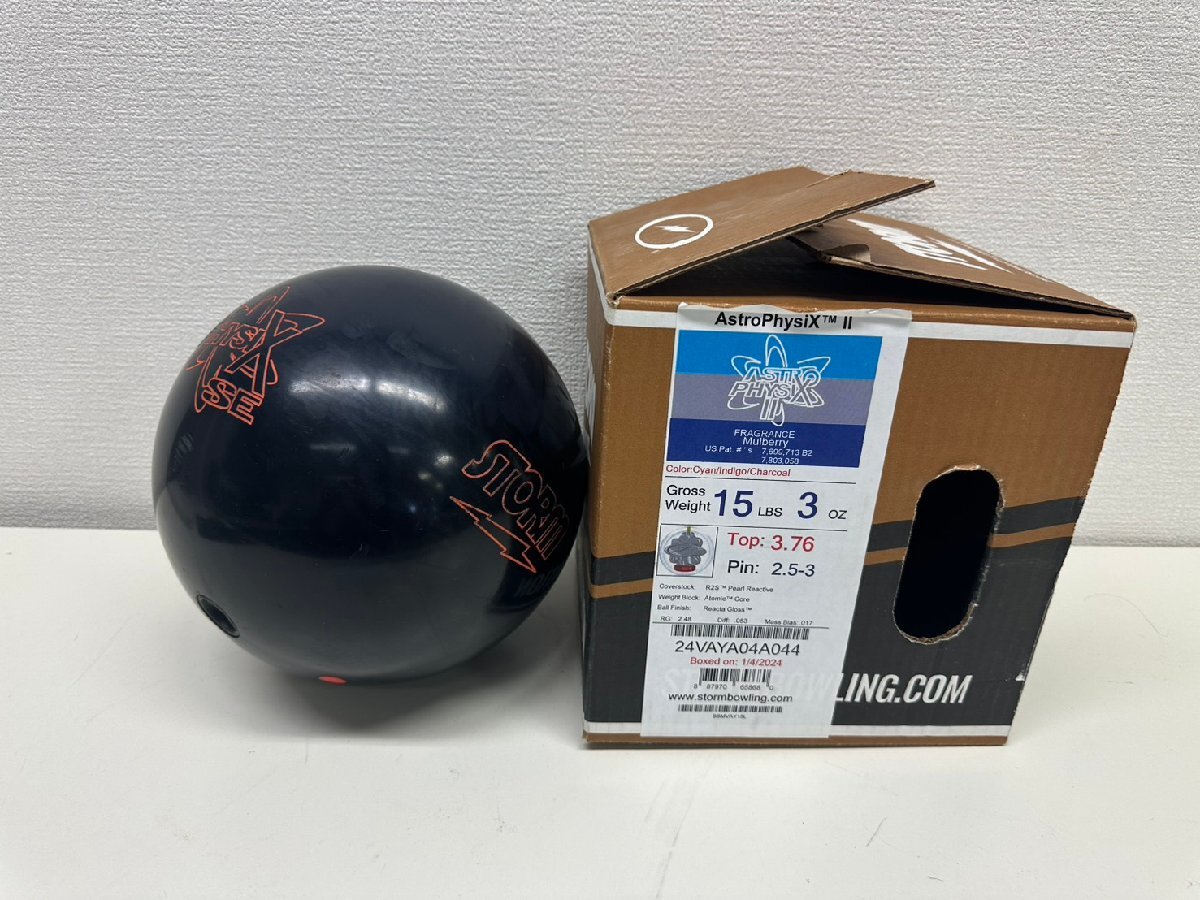 U024-X14-599 STORM ボウリング ボール 現状品①大阪