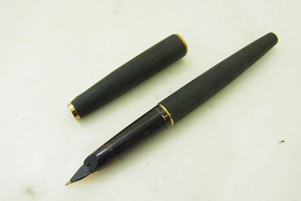B106-J9-6493◎ MONTBLANC モンブラン 220 14K-585 万年筆 現状品③ 渋谷 ◎
