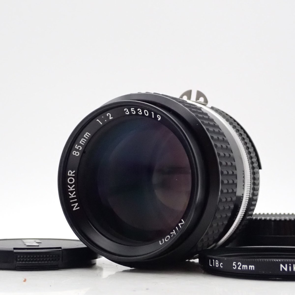 整備済 Nikon Ai-s Ais Nikkor 85mm f2 ポートレート 単焦点 マニュアル オールドレンズ