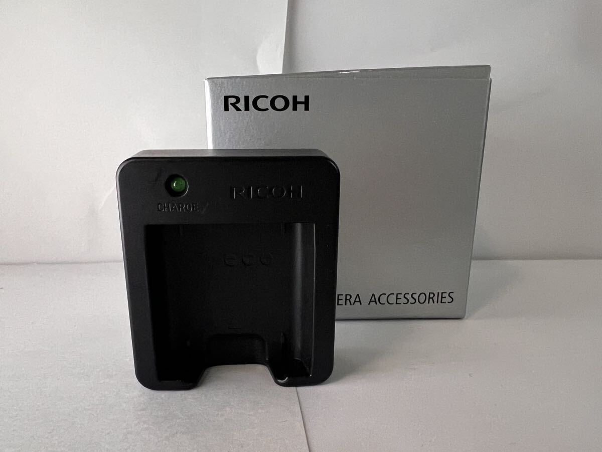 ★極上美品★ RICOH バッテリーチャージャー BJ-11 ★動作確認済み #0198 #23