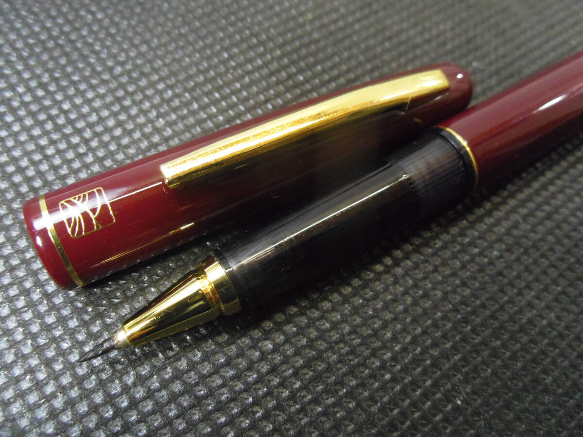  L31◇KURETAKE　万年毛筆◇呉竹　くれたけ　筆ペン◇万年筆型筆ぺん◇送料230円◇