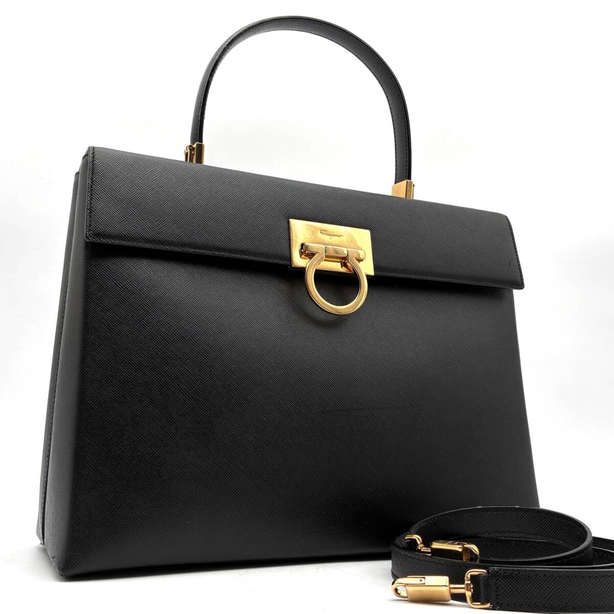 極美品 Salvatore Ferragamo サルヴァトーレフェラガモ ガンチーニ 2way ハンドバッグ ショルダー レザー ブラック 黒