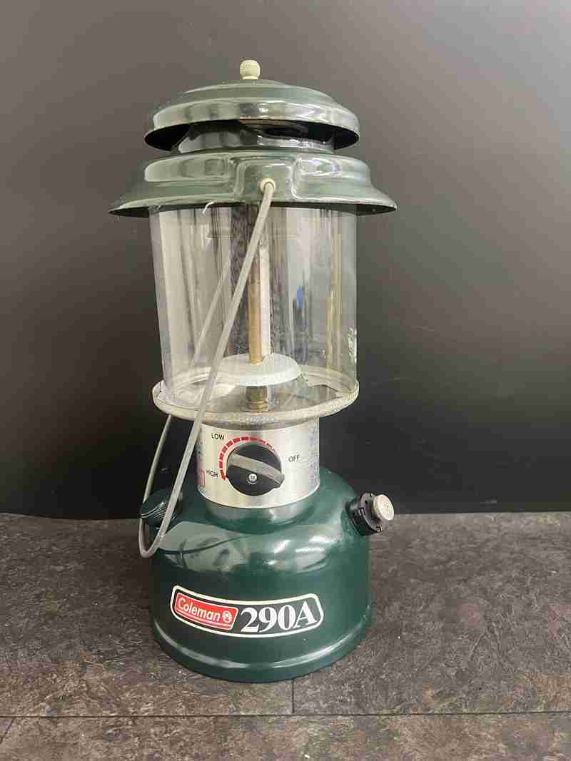 CT13809　Coleman コールマン ガソリンランタン MODEL 290A