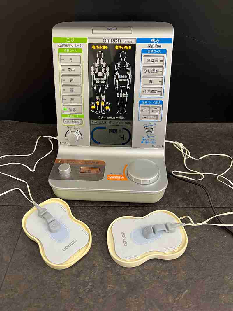 CT13767　OMRON オムロン 電気治療器 HV-F5200 家庭用低周波治療器