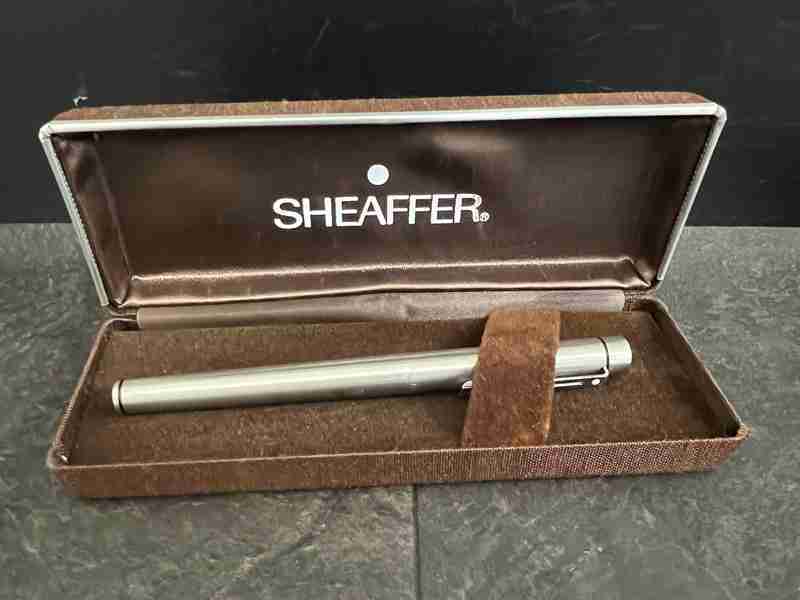 CT13804　SHEAFFER　万年筆　ケース付き