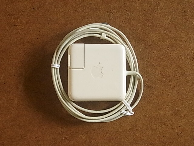 純正　Apple アップル　MagSafe 45W ACアダプター　A1374 送料230円　中古良品