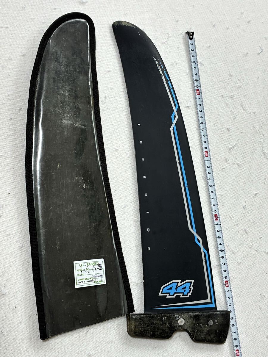 ウインドサーフィン　フィン　JP 44