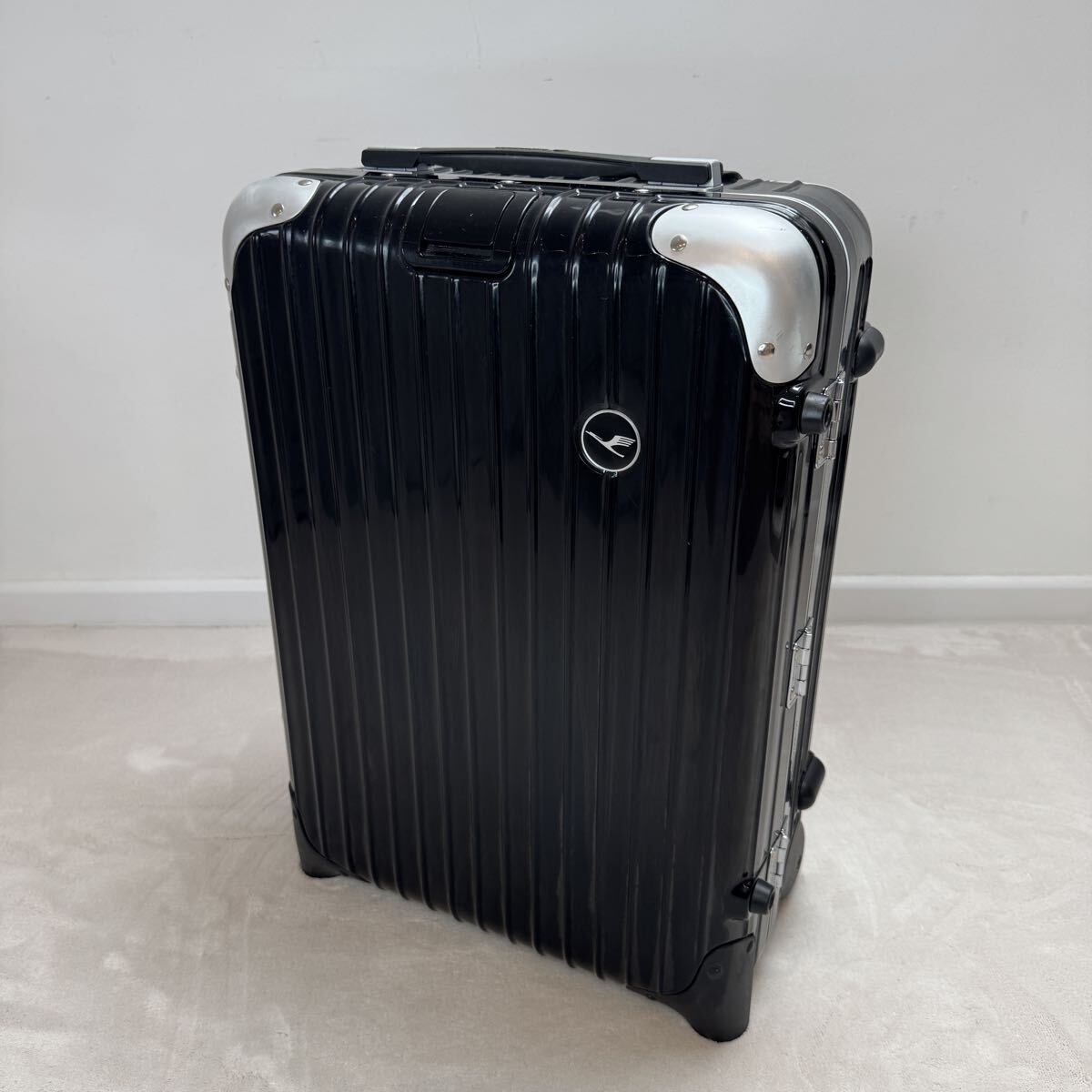 【限定】RIMOWA Lufthansa/ルフトハンザ Limited Edition Cabin グロスブラック 2輪 TSAロック 機内持ち込み可 Made in Germany