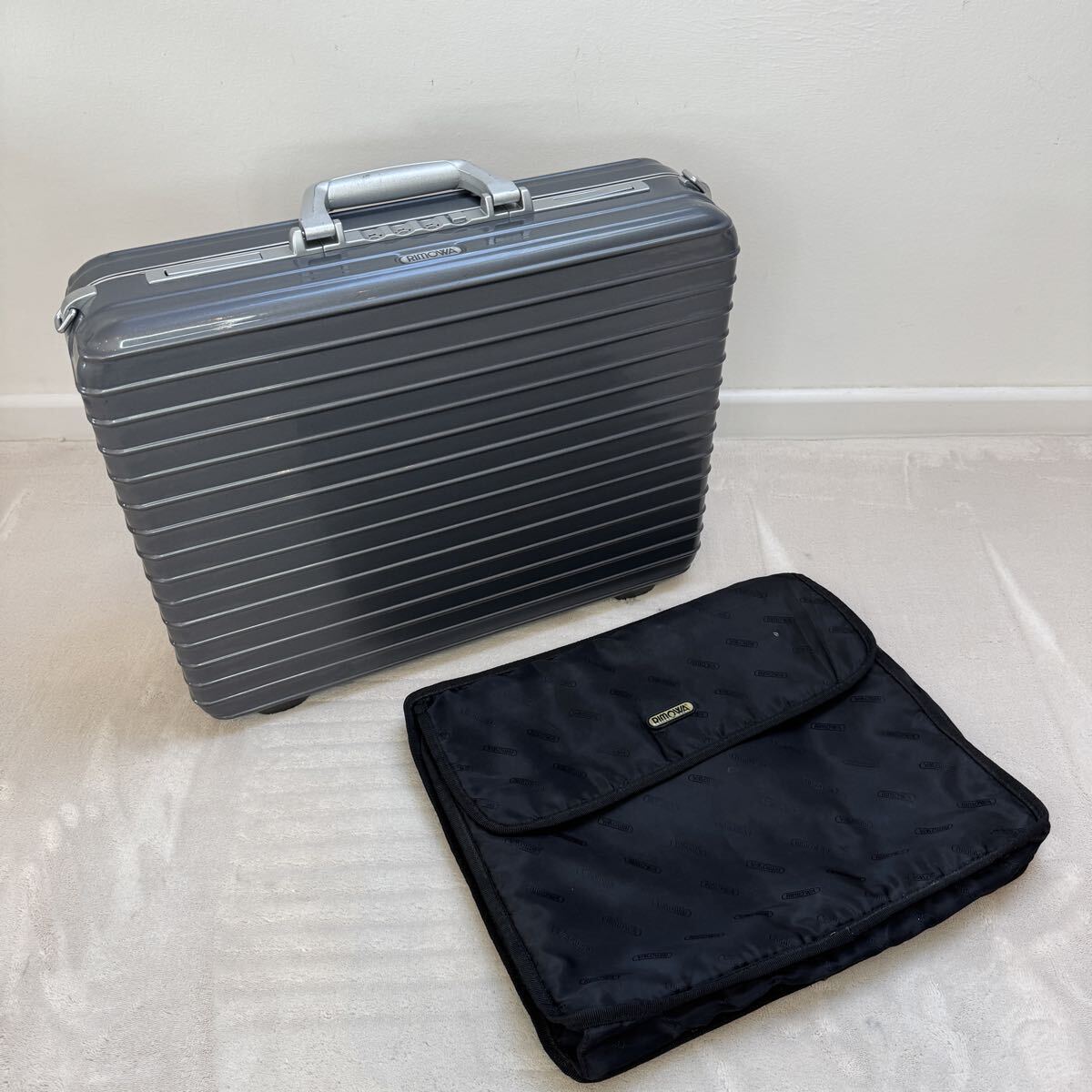 RIMOWA Limbo/リンボ 14L スリム アタッシュケース グレー 廃盤 Made in Germany
