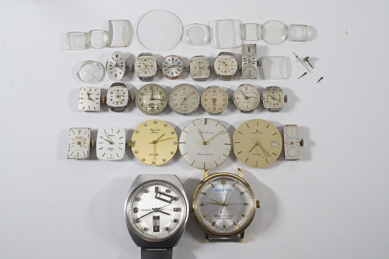 1円~【C704】時計　ムーブメント　文字盤　まとめ売り　OMEGA/RADO/SEIKO/LONGINES等　手巻き・クオーツ混在　パーツ　部品取り