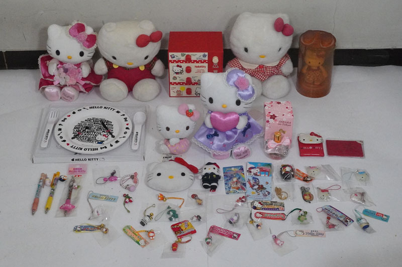 【C654】ハローキティグッズ　根付　ストラップ　ボールペン　ぬいぐるみ　文房具　筆記用具　キーホルダー　サンリオ