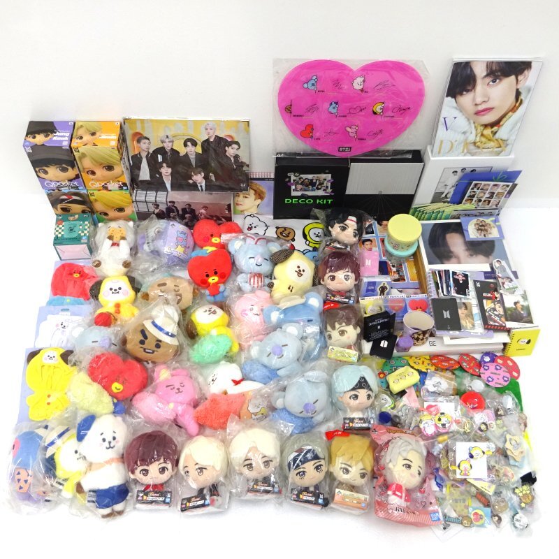 ★ジャンク★BTS BT21 TinyTAN グッズ まとめ売り (ぬいぐるみ/缶バッジ/キーホルダー他）★【CA353】