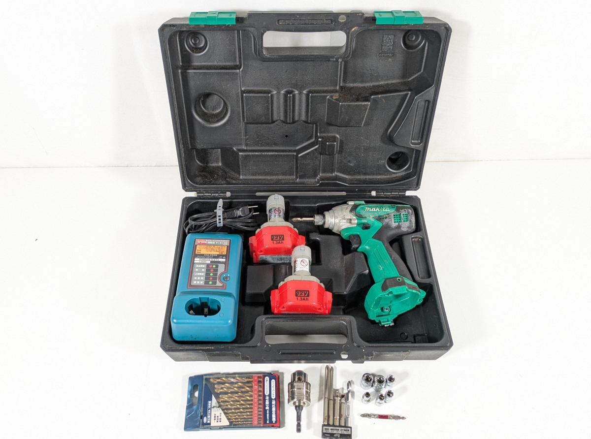 【動作OK】Makita M694D マキタ 充電式インパクトドライバ 12V 充電器 バッテリー 2個付き 電動工具_SJF_D0331-J002