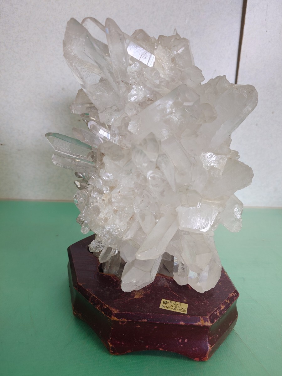 ● 天然 水晶クラスター 4.35kg 18×22.5cm クリスタル パワーストーン 原石 鉱石 鑑賞石 専用台 付旭川 アラジンコレクション 購入品 ③
