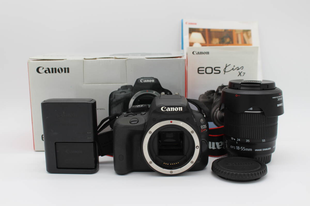 ★良品★Canon EOS kiss X7 DS126441 / EF-S 18-55mm F3.5-5.6 IS STM 箱付きほか レンズキット #260