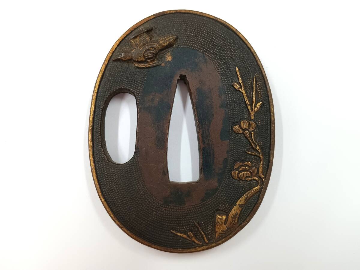 T◎刀装具　鍔　梅花 鳥　武具　約43.6㎜×約57.0㎜　約4.1㎜　約64.3g　日本刀　骨董品　アンティーク　剣具