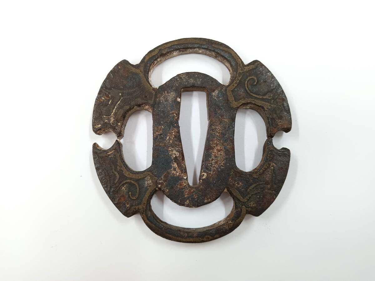 T◎刀装具　鍔　四方猪目透　武具 　約58.0㎜×約59.6㎜　約5.2㎜　約67.5g　日本刀　骨董品　アンティーク　剣具