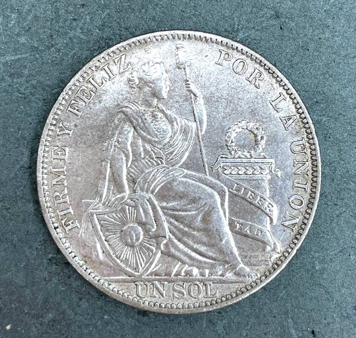 【BYb】ペルー 1ソル銀貨 1934 女神座像 銀品位50% 25.2ｇ 37.0ｍｍ