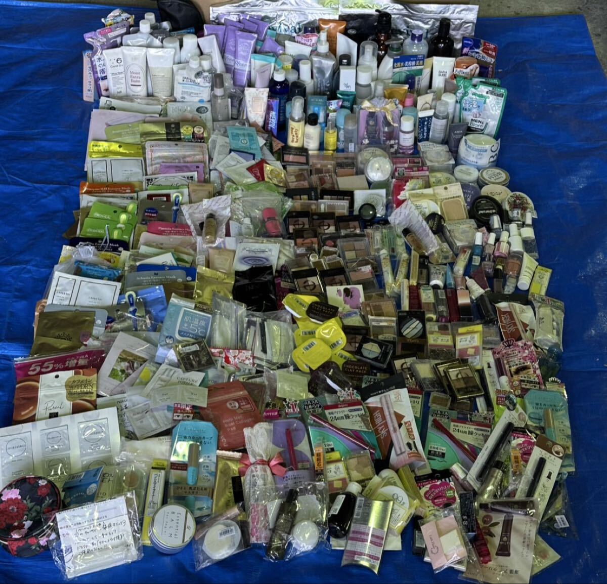 sa873 化粧品 大量まとめ売り 約28kg 美容クリーム　プロアクティブ　パック　アイシャドウ　リップ　マスカラ　メイク落とし　CLIO タカミ