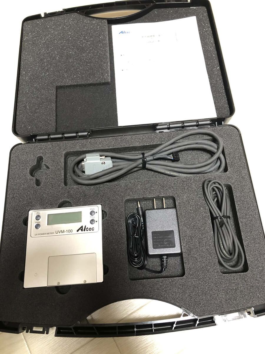 アイテックシステム　積算光量計　UVM-100 (セット)です