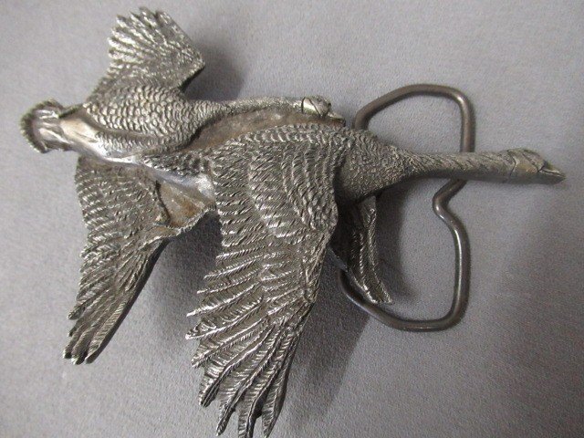 【錫製　飛鶴紋様　バックル】時代物　FINE PEWTER ヴィンテージアクセサリー　幅11cm　VINEGARROON FOUNDRIES