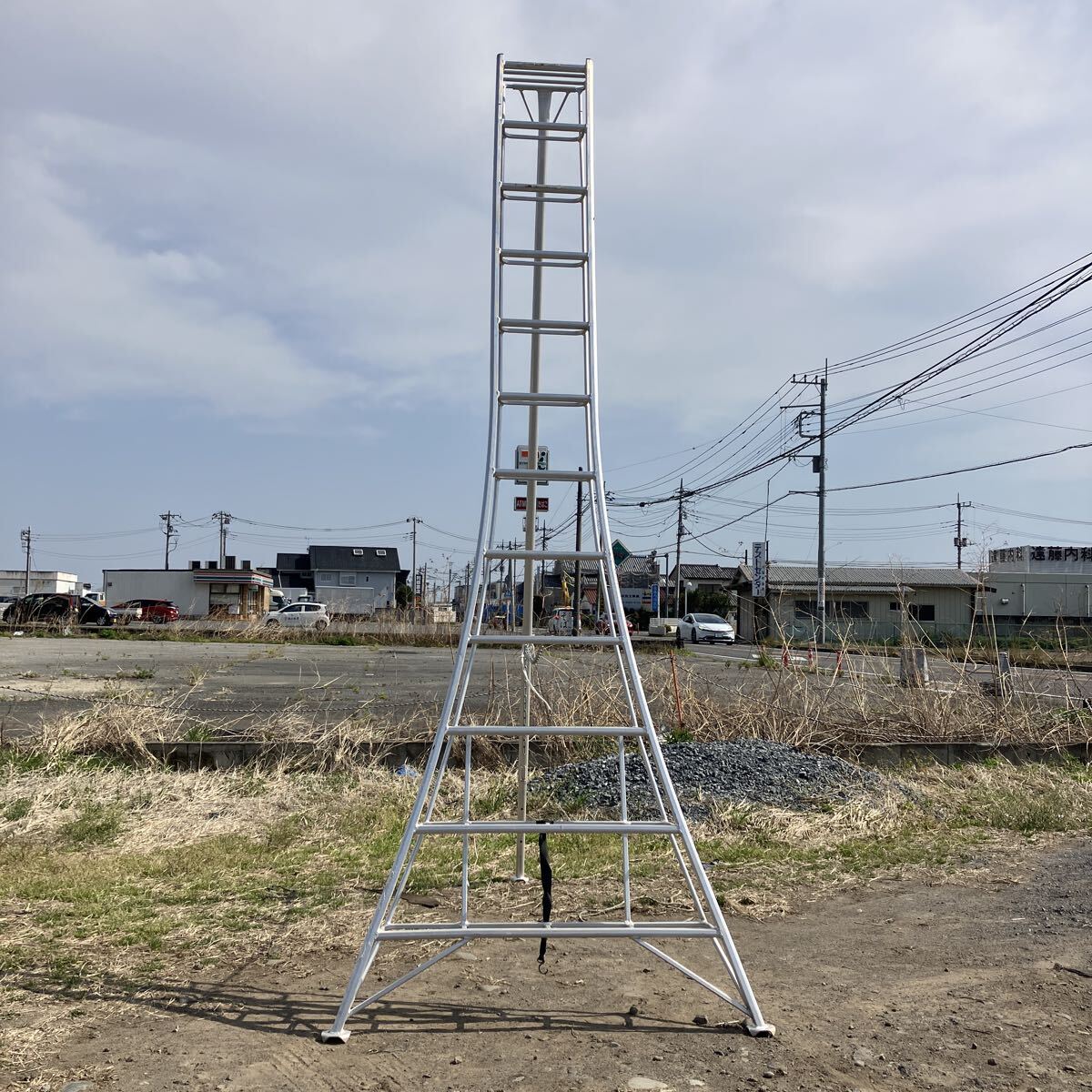 965.ピカ　 アルミ三脚 園芸ハシゴ12段　前橋市から