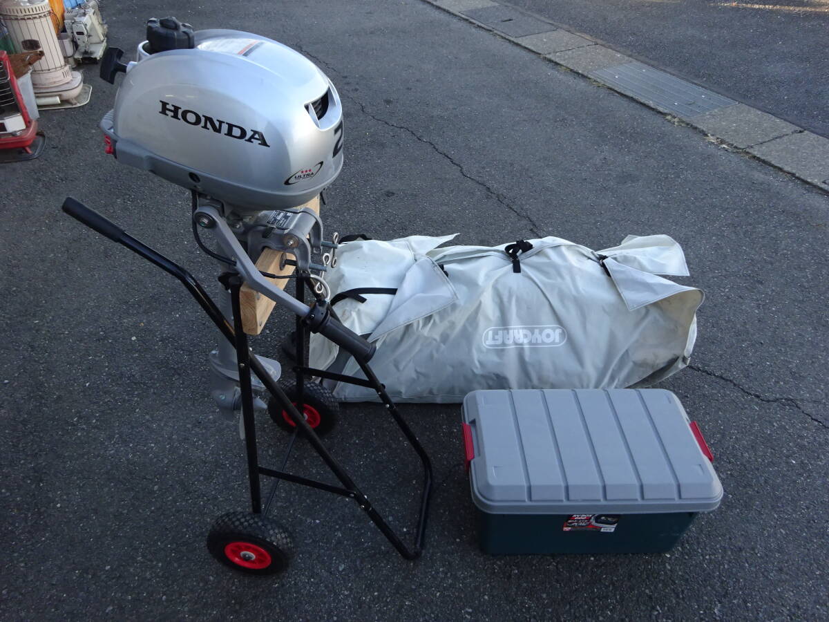 T669、HONDA船外機 BAAC2016年製 2馬力と　JOYCRAFT　JCR-300　ボート　付属品　前橋市から