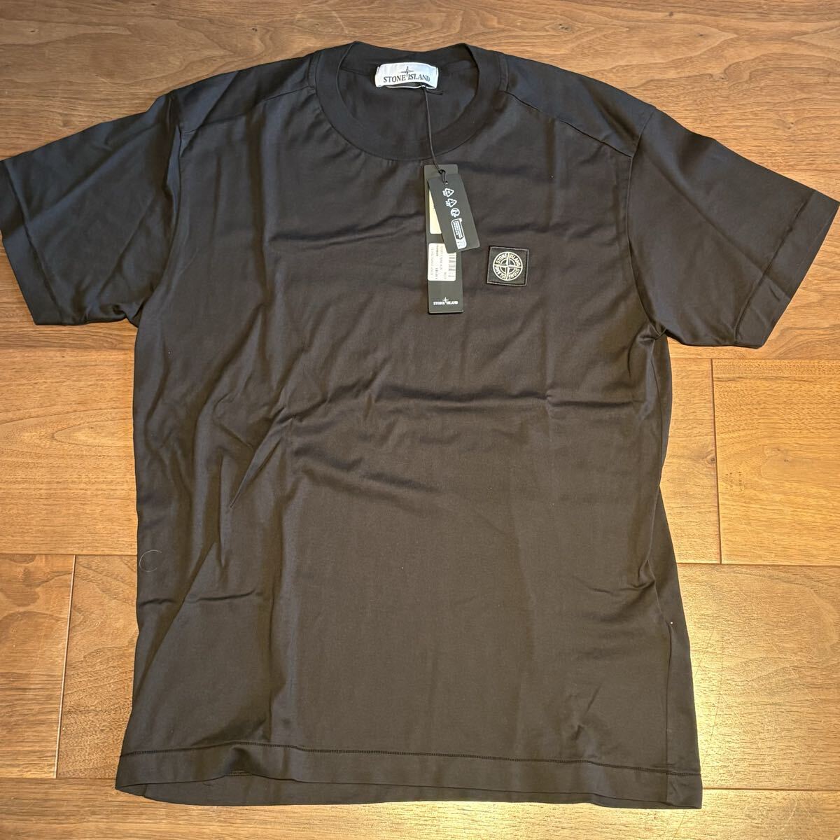 今期 新品 Stone Island ストーンアイランド Tシャツ Ｓ 黒