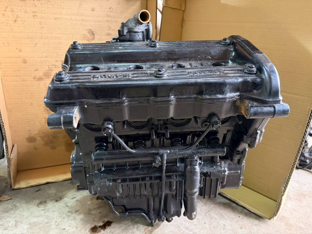 262607-42 カワサキ　KAWASAKI GPZ900R ZX900A エンジン　Assy