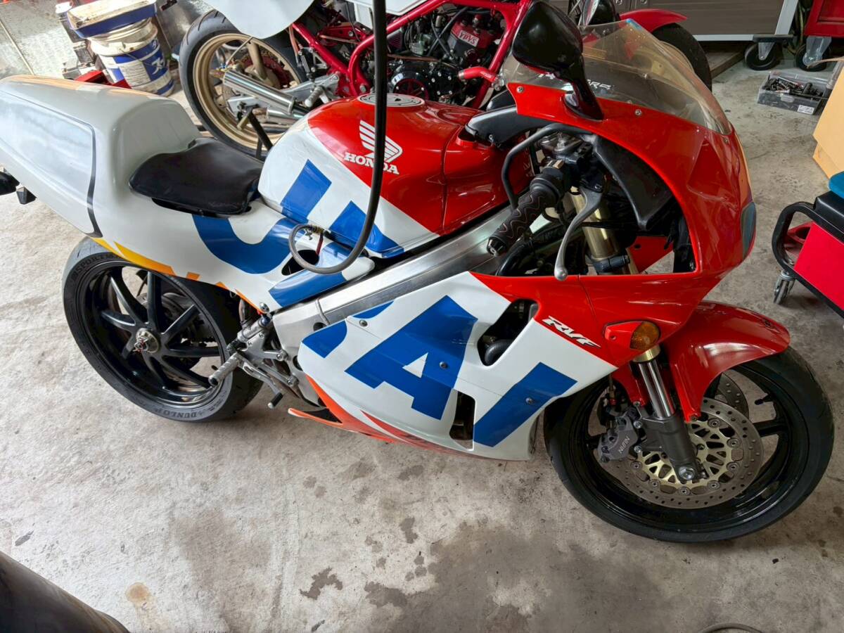 262615-01 ホンダ RVF400 NC35-110 実動車両 カウルセット　桜井ホンダ　注意　車体ではなくカウルセットの出品です。