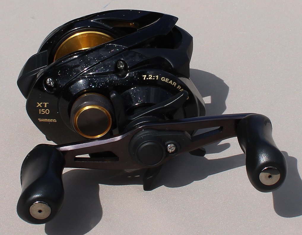 シマノ ベイトリール　バス　ワン　XT１５０　中古