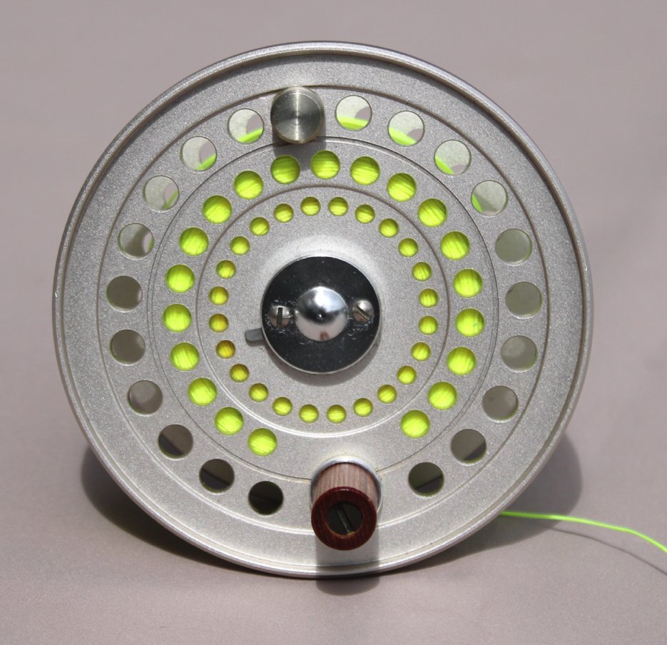 UFM 　ウエダ　カンタータ２３５０　WF6用　フライリールスプール　ライン付き　中古