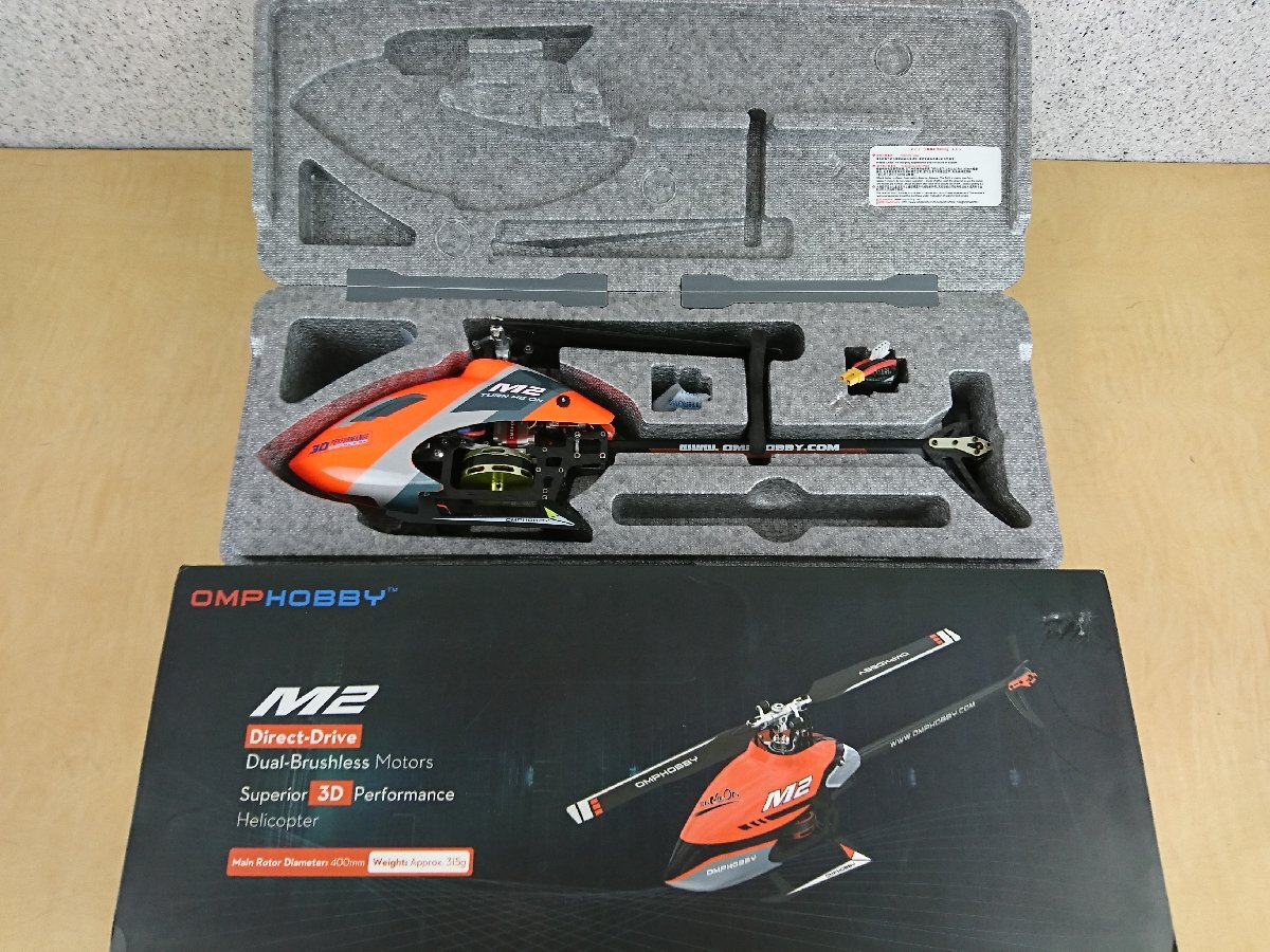 OMPHOBBY M2／V2 ラジコンヘリコプター 10フライト程度の美品 受信機・アンプは新品 キャビン・ローターほぼ新品 11.1V 900mAhバッテリー付