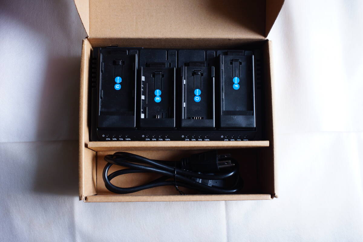 ★SWIT★4連同時チャージャー★LC-D421★4種類のバッテリーにチャージ可能★