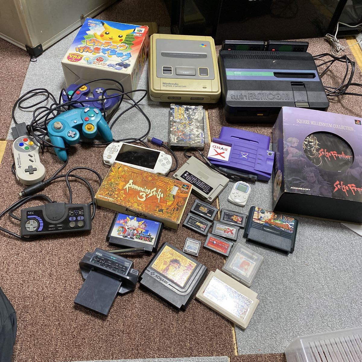 sharp famicom AN-505/XBAND/sega tv gear/sony psp-2000/scph-4000/ソフト色々15点付き