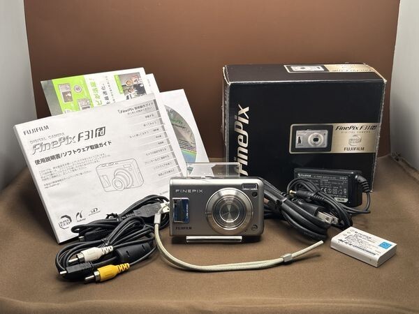 FUJIFILM/フジフィルム/FinePix F31fd/デジカメ/デジタルカメラ/コンパクトカメラ/YCH2604016