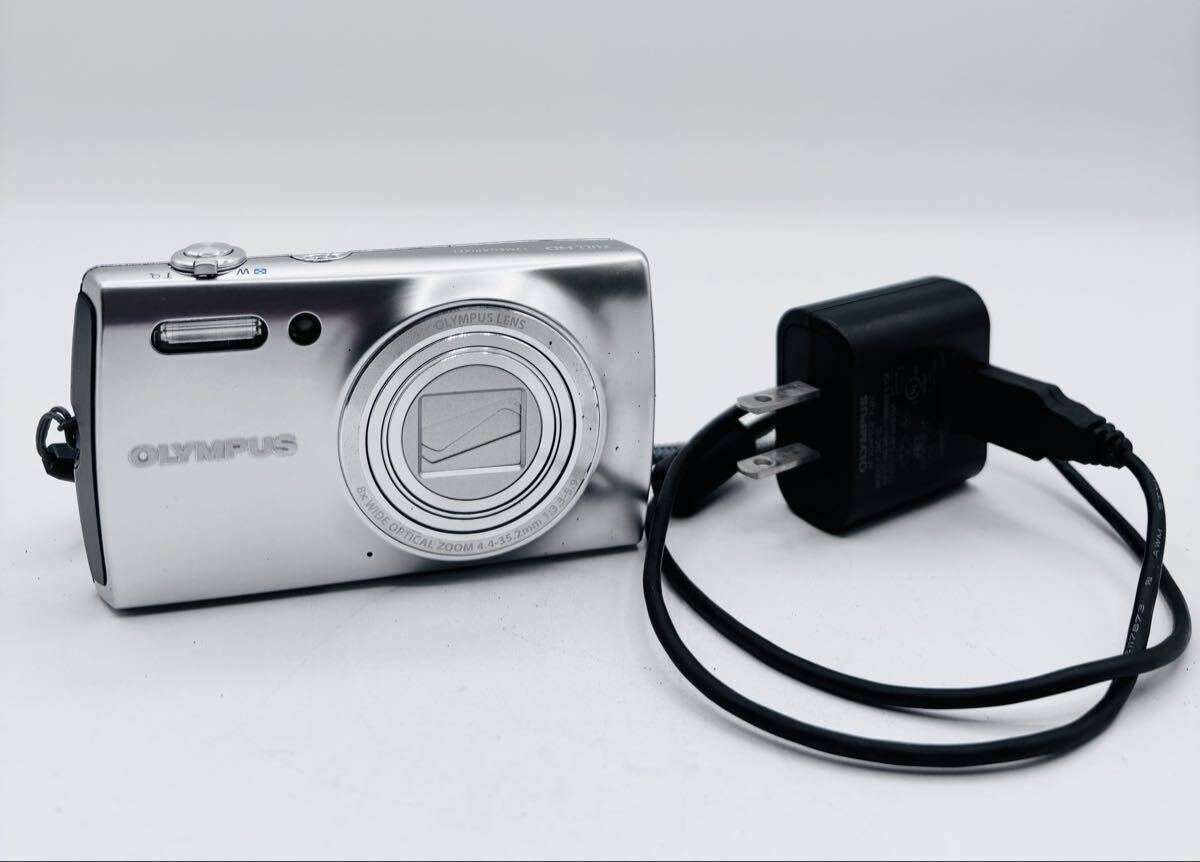 【AT-53】 OLYMPUS　コンパクトデジタルカメラ　オリンパス　VH-510　デジカメ　充電ケーブル付き　通電確認済　現状品