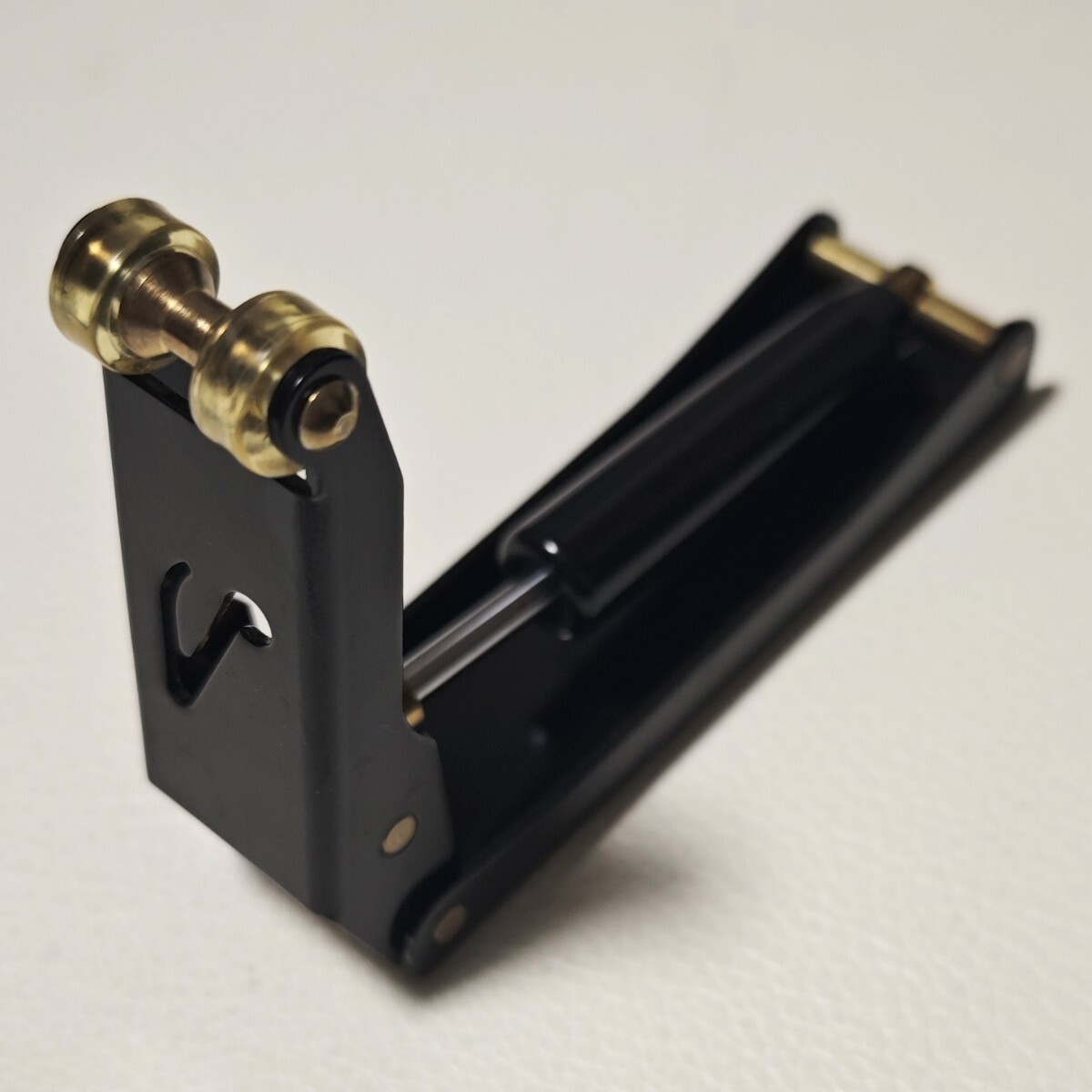 ピアノ指ガード 鍵盤蓋開閉補助具