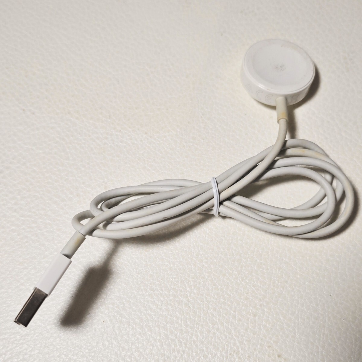 Apple Watch A2056 USB-A充電ケーブル充電器