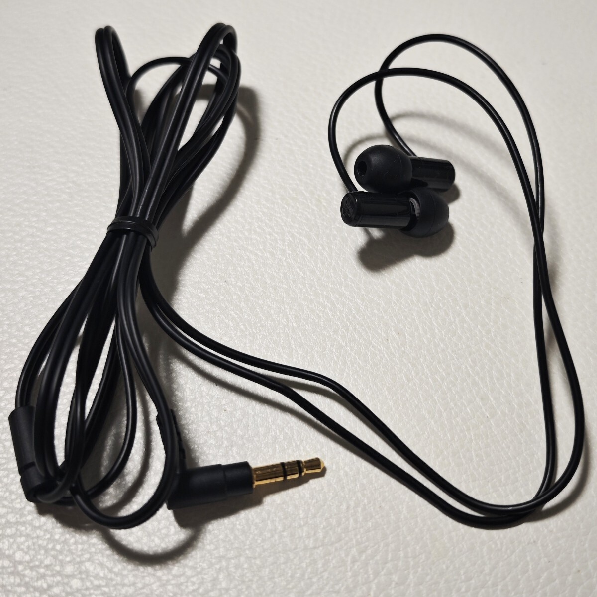 final E500 カナル型 イヤホン