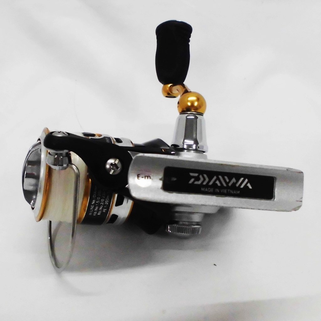 ダイワ DAIWA クレスト2000 CREST スピニングリール 中古品 z_z(j)