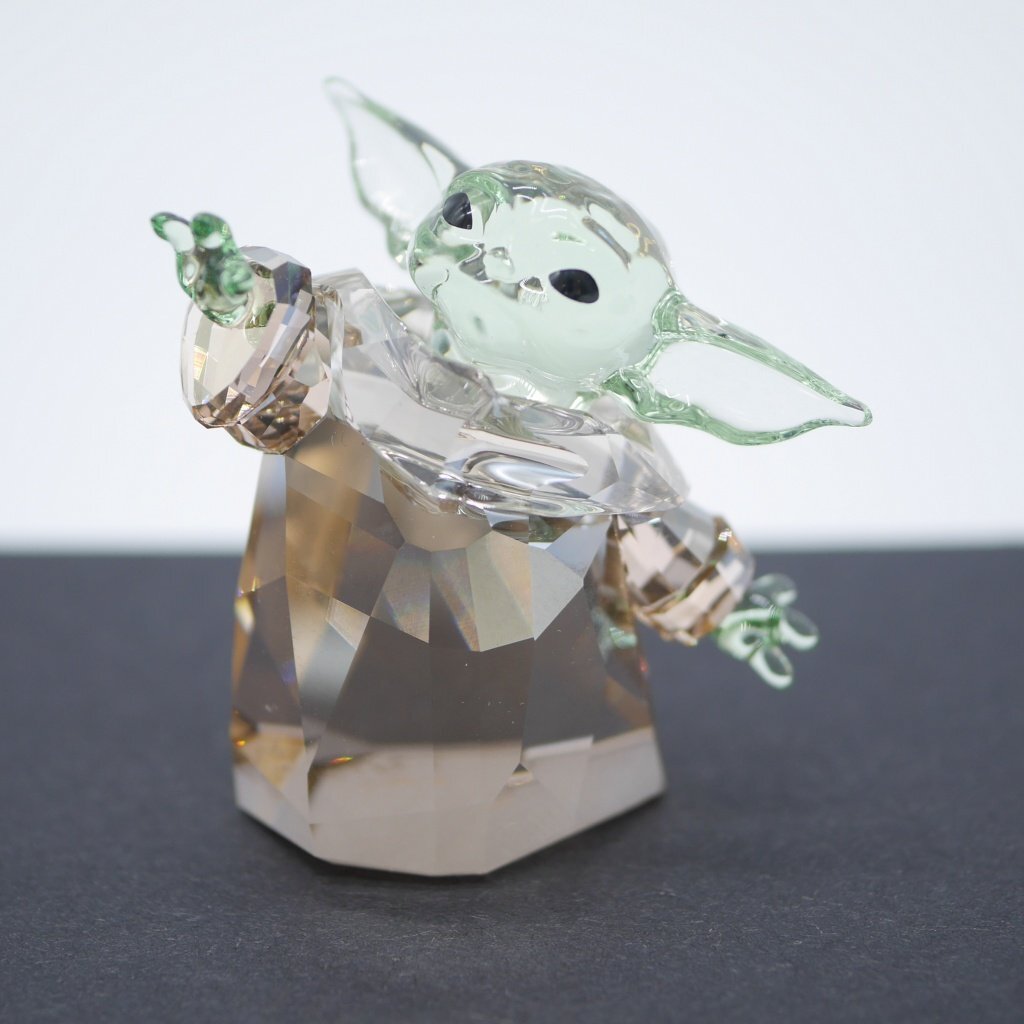 ●スワロフスキー SWAROVSKI Star Wars マンダロリアン ザ・チャイルド ベビーヨーダ f_z