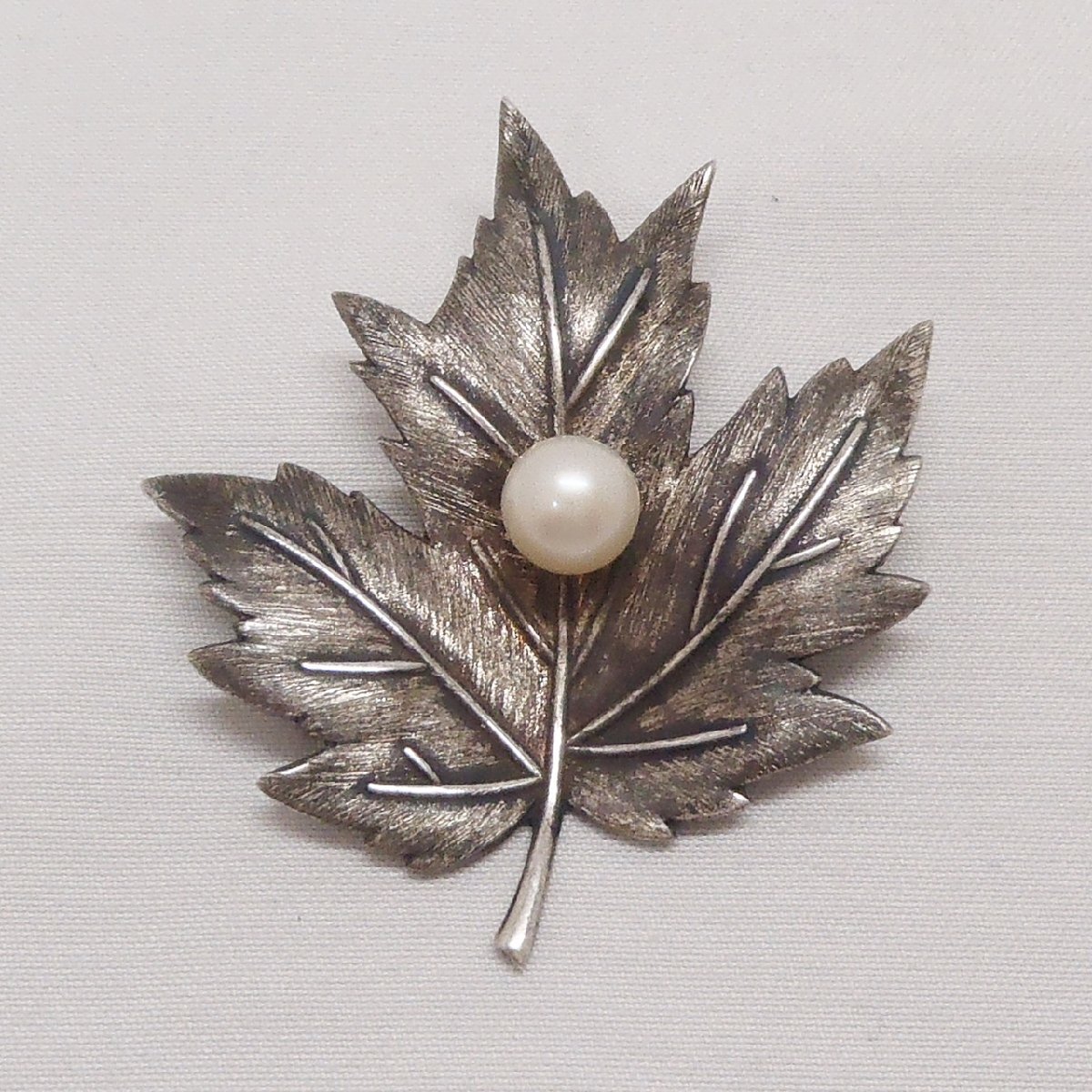 MIKIMOTO ミキモト シルバー リーフ パール ブローチ カエデ 楓 MS刻印あり 中古品 f_z(j)