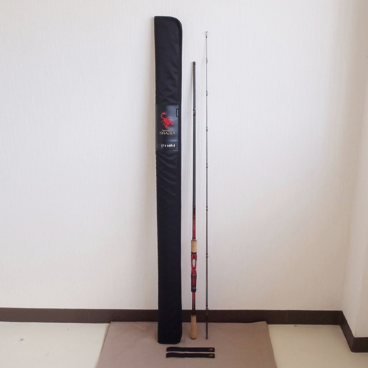 SHIMANO シマノ WORLD SHAURA ワールドシャウラ 17114R-2 ケース付 中古品 f_z(j)